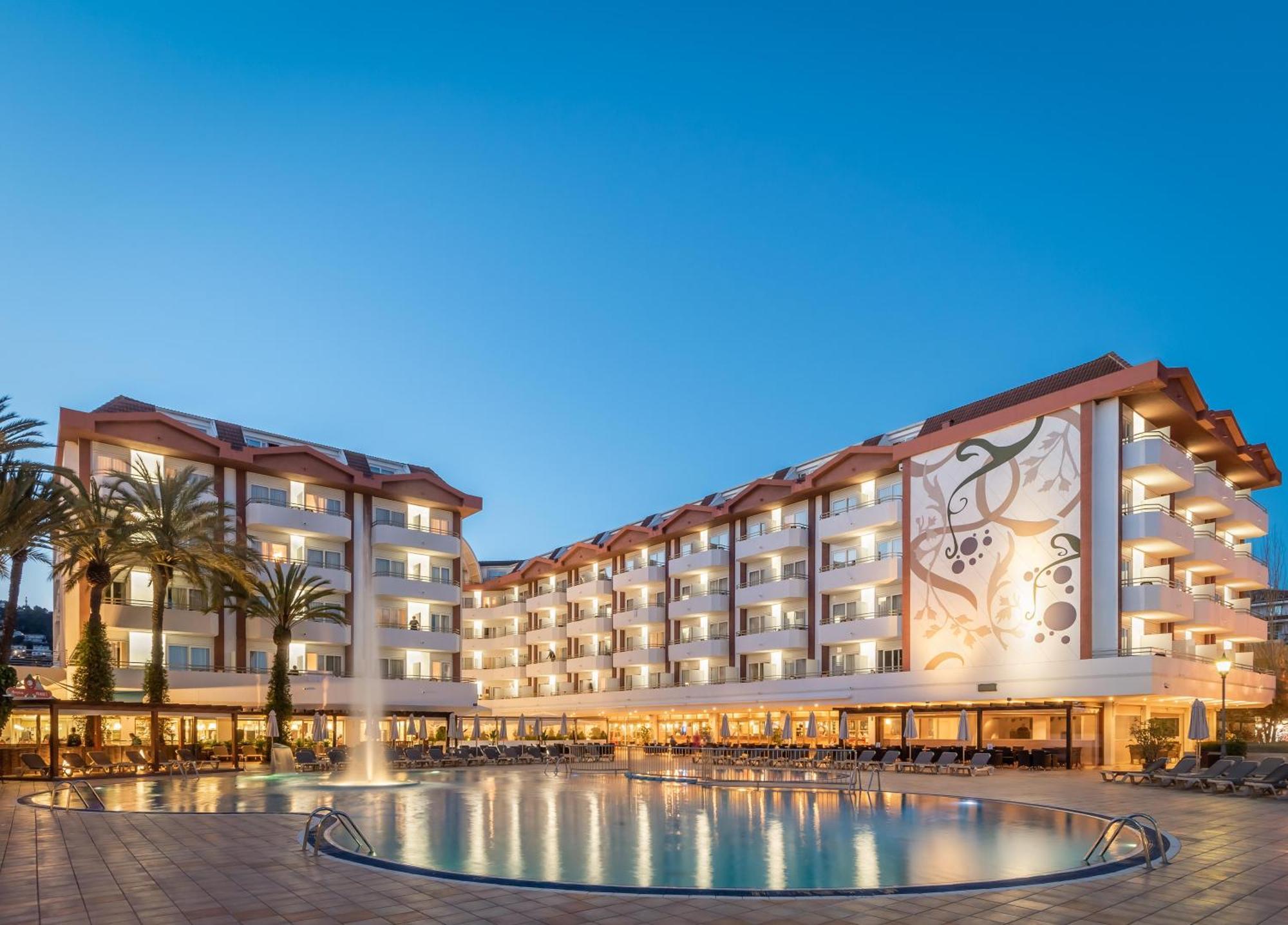 Alegria Florida Park Hotel Santa Susanna Exterior photo